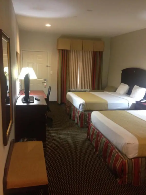 Express Inn 6